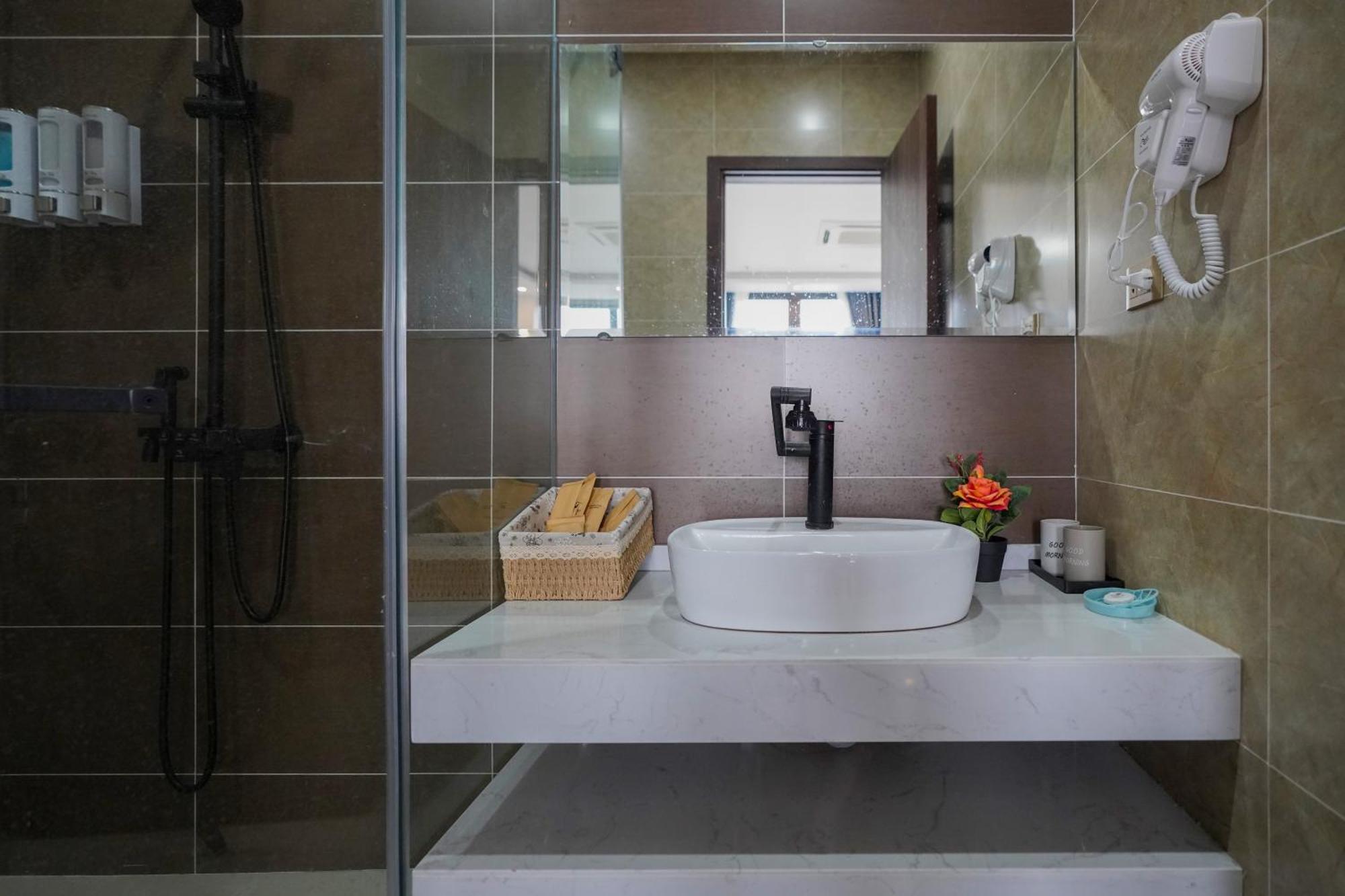 Golden Joy Hotel Hai Phong Exterior photo
